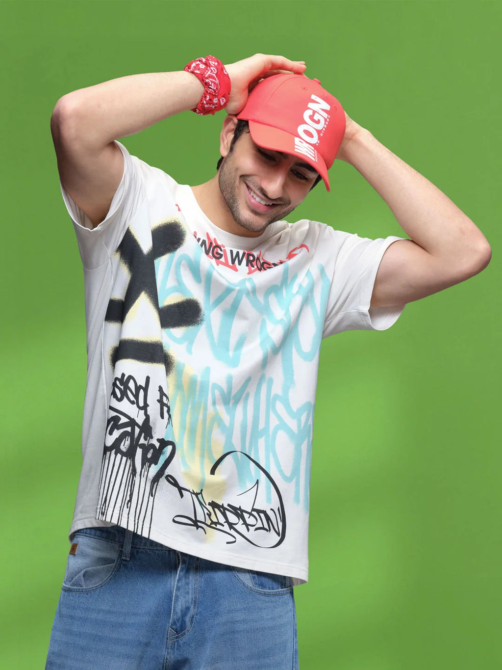 Grafitti inspired men's casual oversized fit t-shirt | White