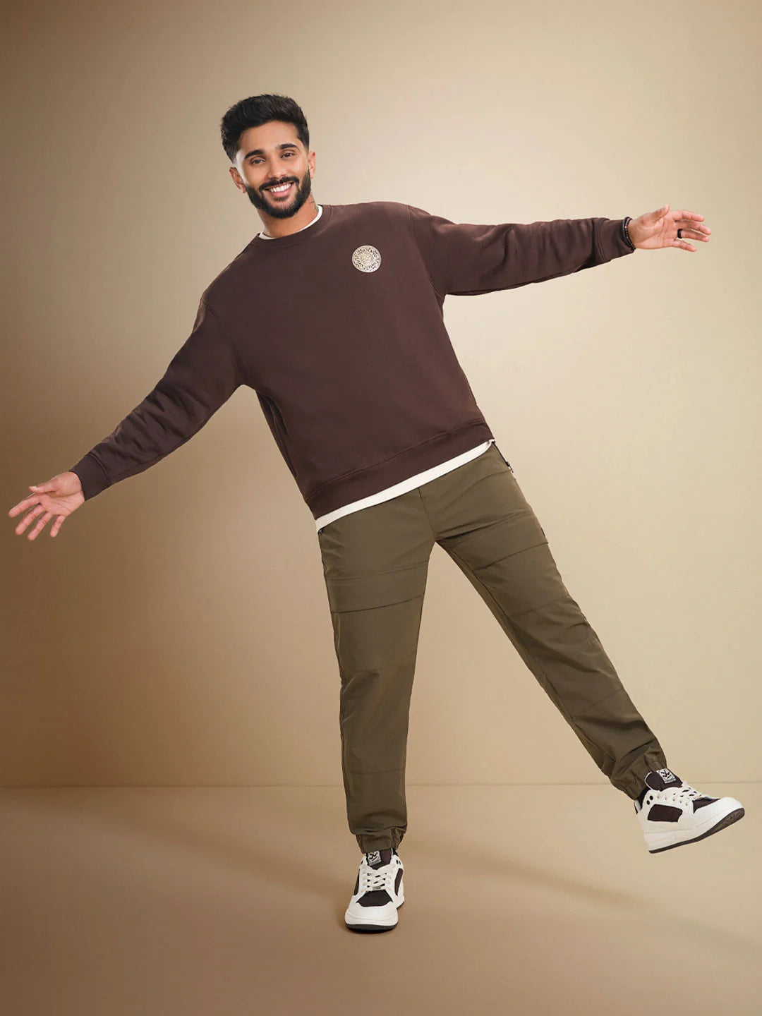 Solid Straight Fit Jogger | Brown