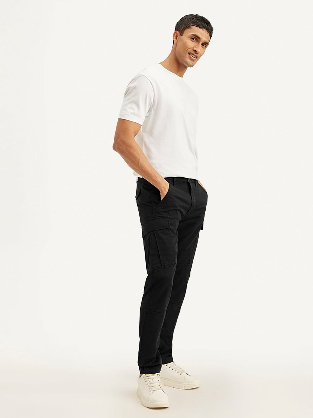 Men's Black Relaxed Fit Cargo Trousers